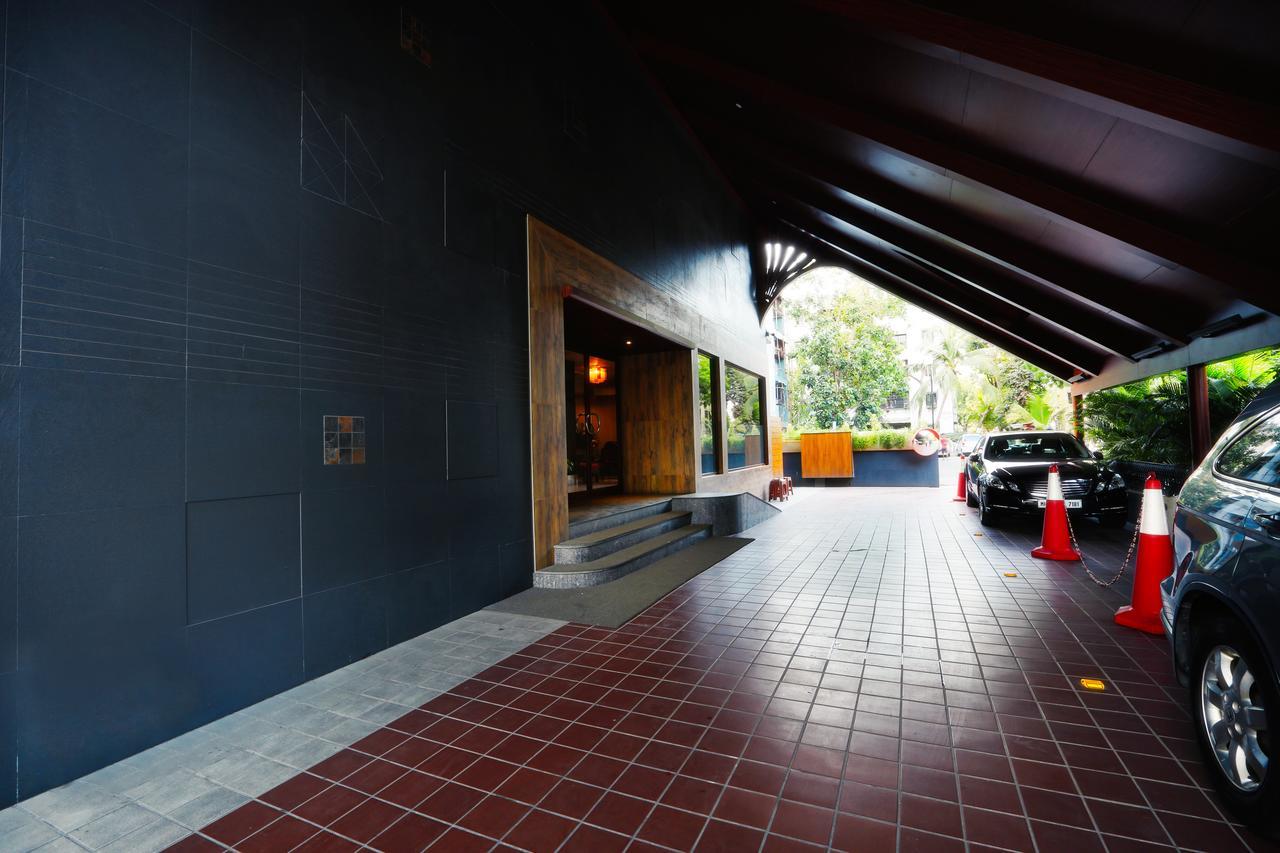 Abbott Hotel Νάβι Μουμπάι Εξωτερικό φωτογραφία