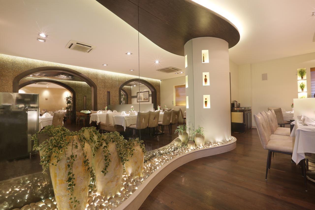 Abbott Hotel Νάβι Μουμπάι Εξωτερικό φωτογραφία