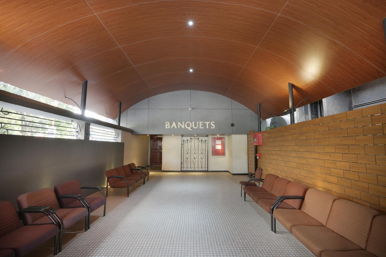 Abbott Hotel Νάβι Μουμπάι Εξωτερικό φωτογραφία