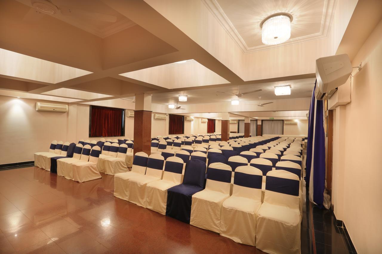 Abbott Hotel Νάβι Μουμπάι Εξωτερικό φωτογραφία